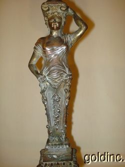 Great 19th C.Figural Lady Kerosene Banquet Lamp With Gargoyle Font N/R 