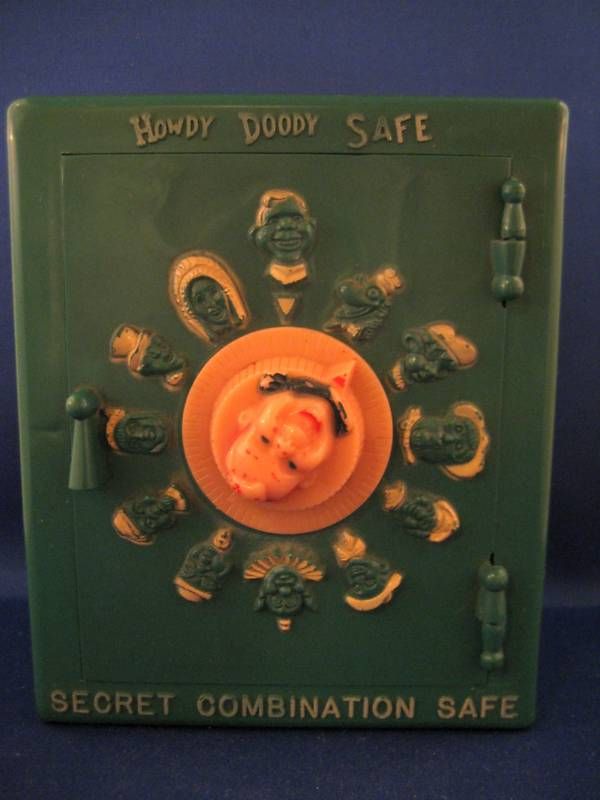 Howdy Doody Plastic Safe / SCARCE  